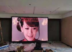 小间距LED屏